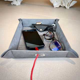 tray to charge your phone